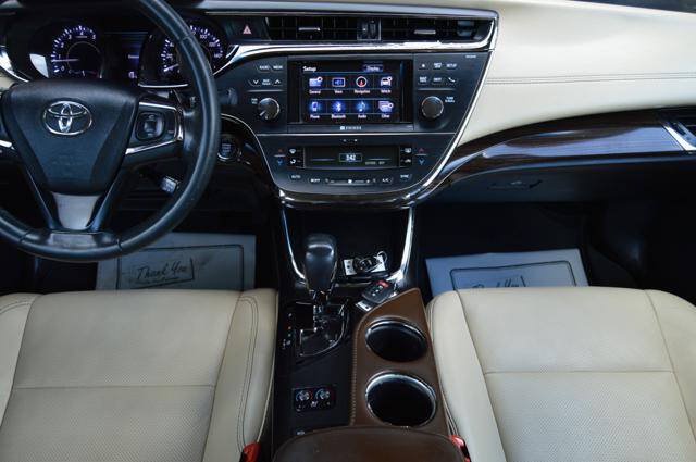 Used 2013 Toyota Avalon Limited FWD image 20