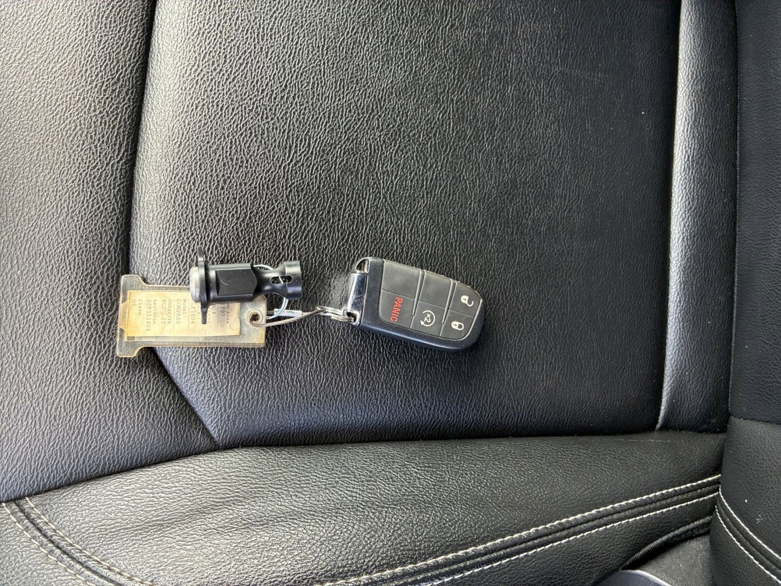 Used 2025 Jeep Compass Limited image 21