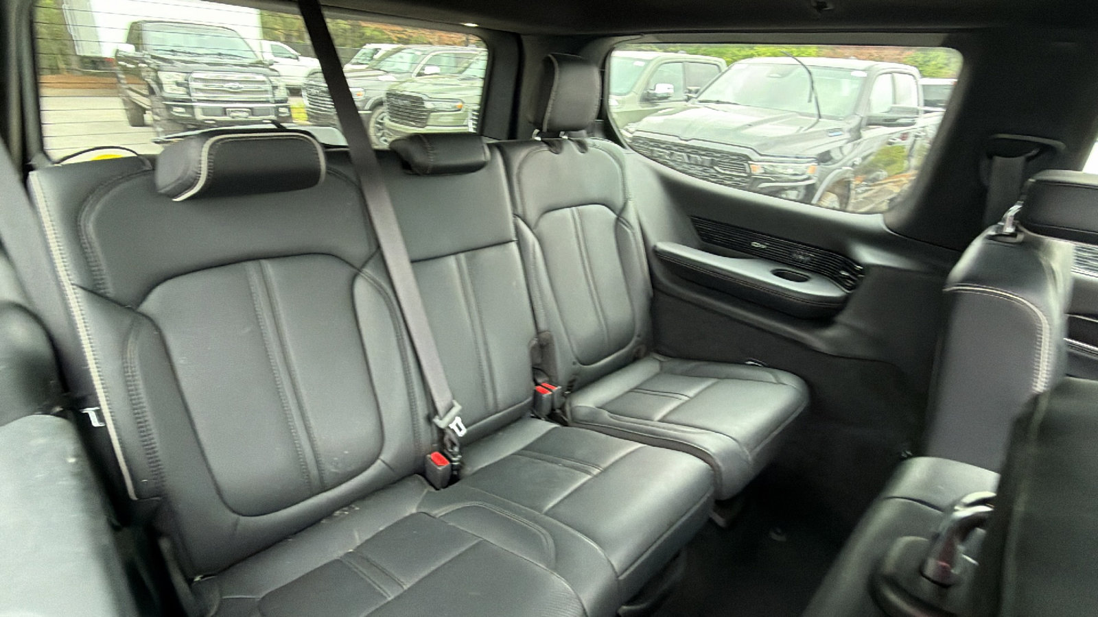 Used 2025 Jeep Grand Wagoneer Series II Obsidian w/ Quick Order Packagew 28T AWD/4WD image 23