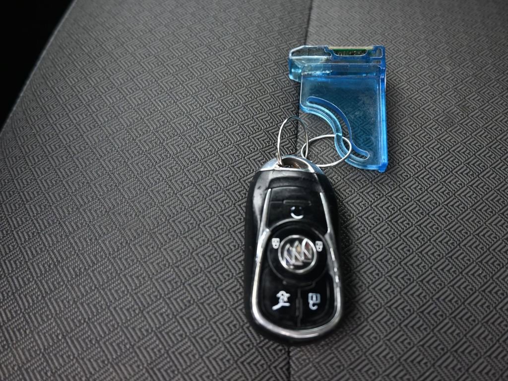 Used 2021 Buick Encore GX Select w/ Sport Touring Package image 47