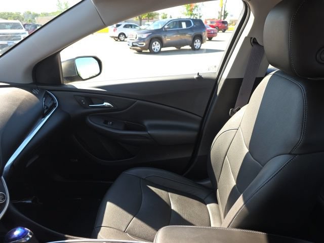 Used 2017 Chevrolet Volt Premier w/ Driver Confidence II Package FWD image 27