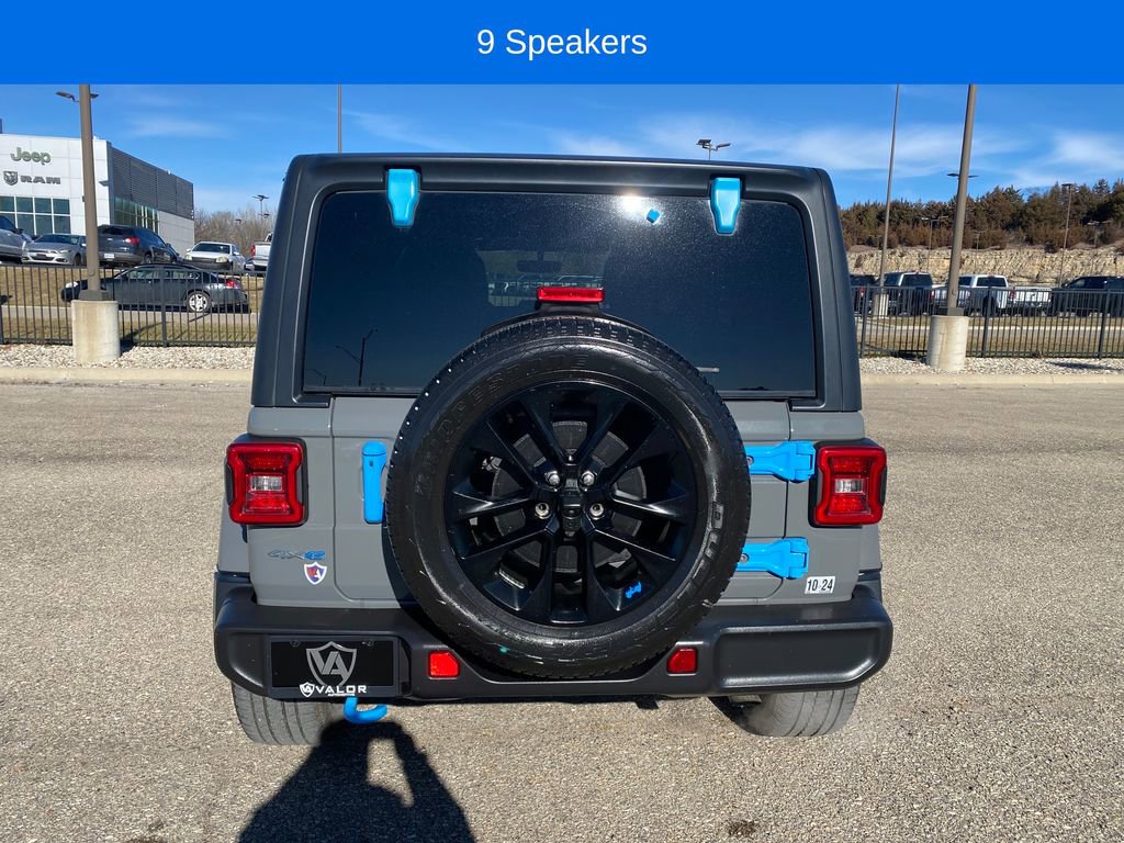 Used 2022 Jeep Wrangler Unlimited Sahara AWD/4WD image 5