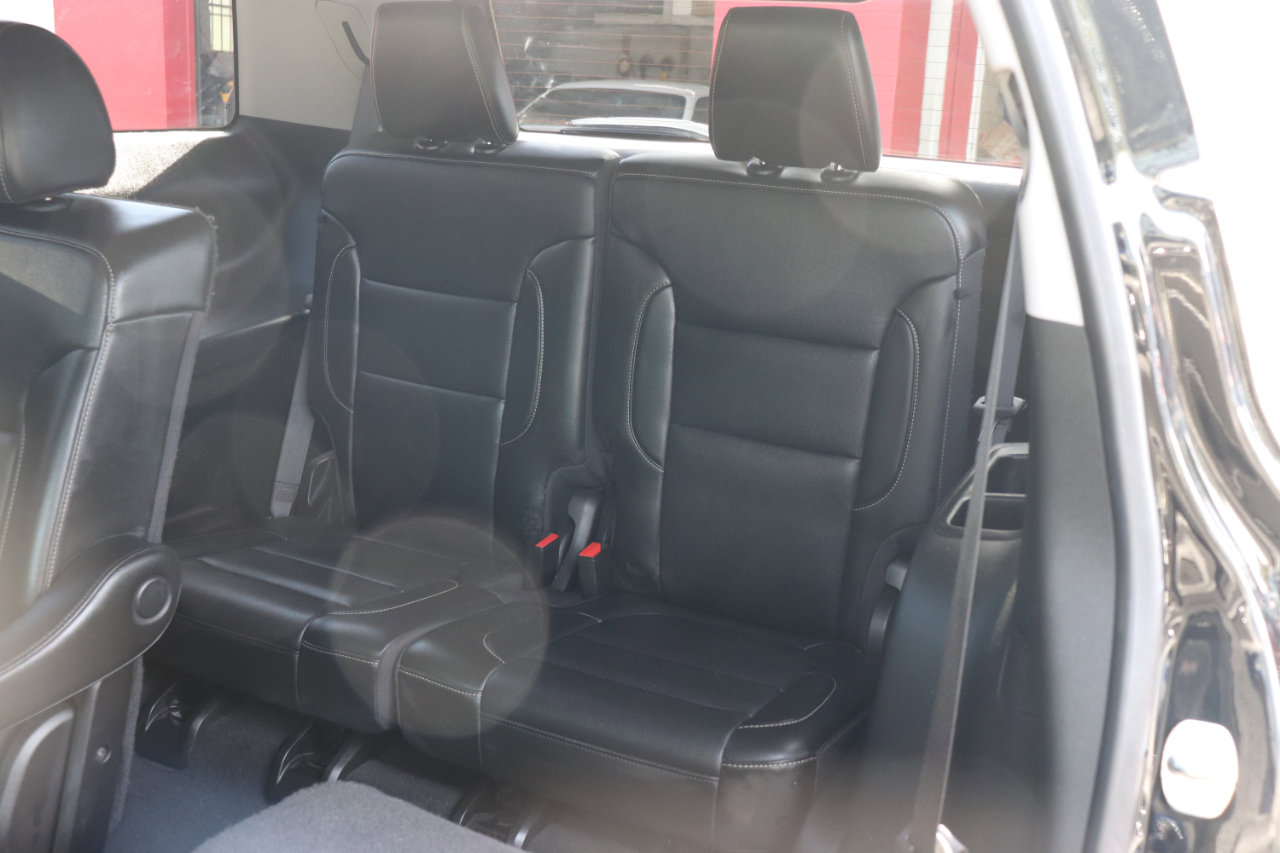 Used 2023 GMC Acadia SLT image 13