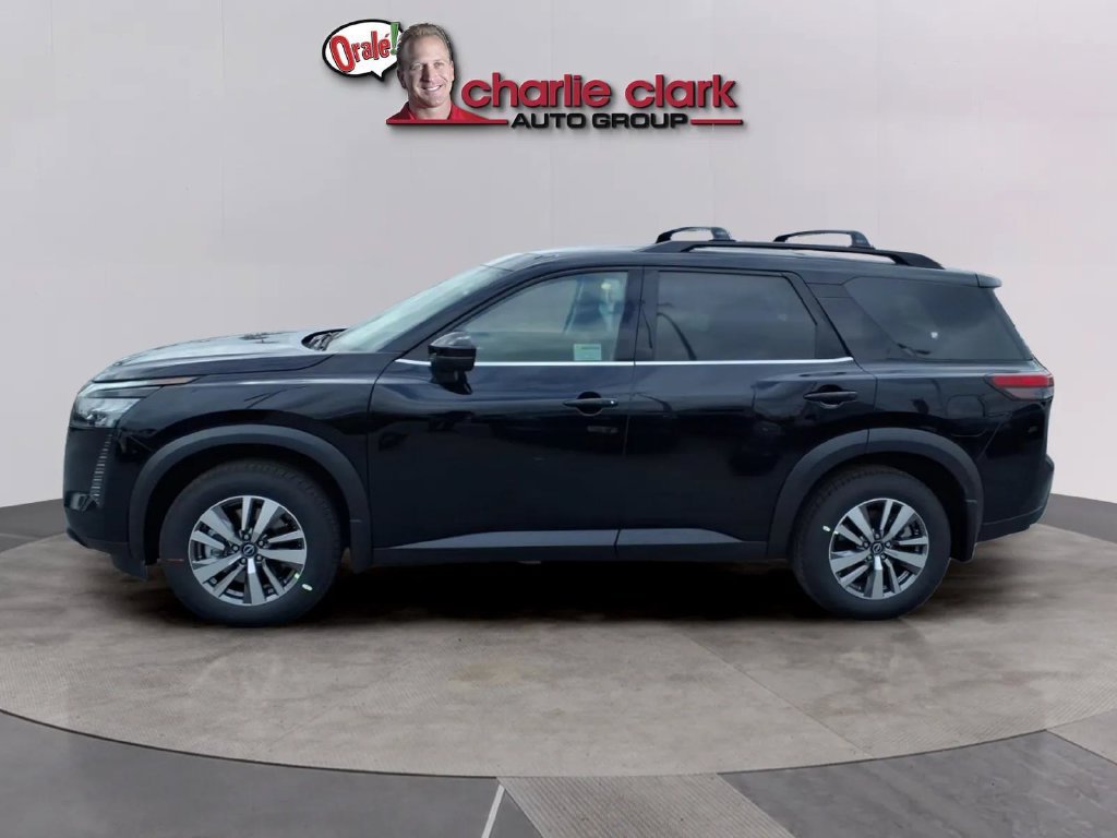 New 2026 Nissan Pathfinder SL FWD image 2