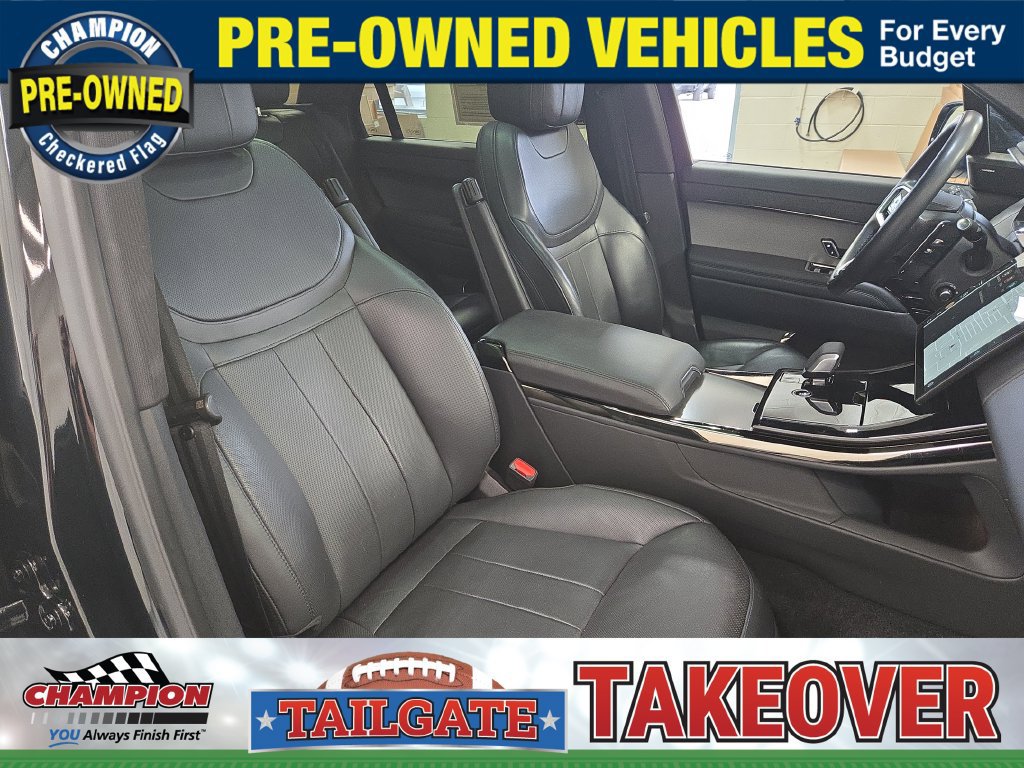 Used 2025 Land Rover Range Rover Sport SE AWD/4WD image 23