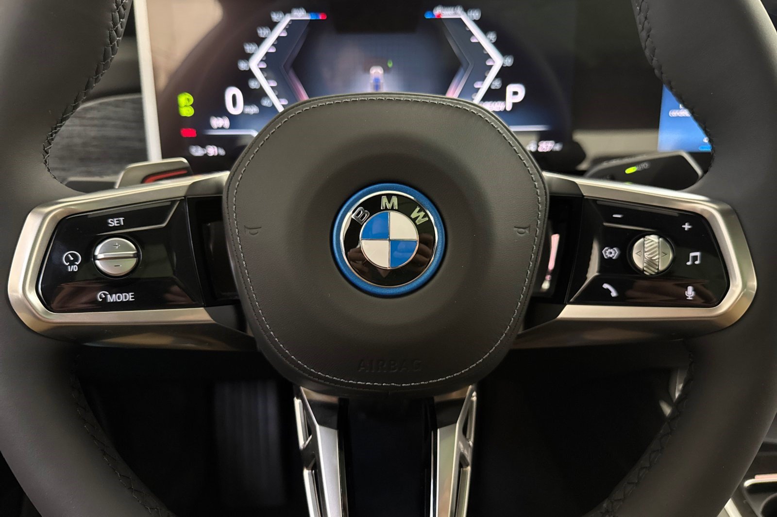 Used 2026 BMW i7 xDrive60 w/ M Sport Package RWD image 15