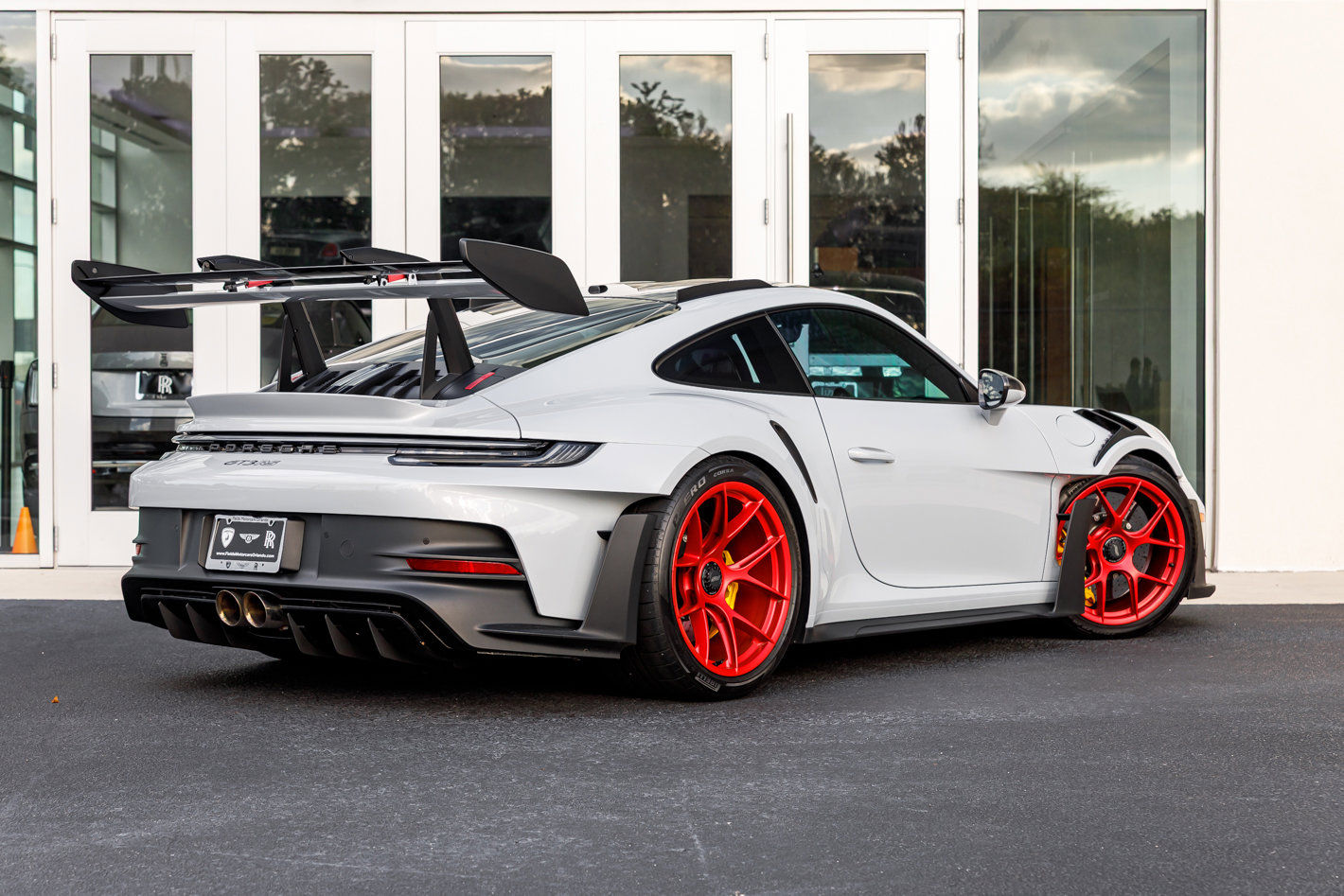 Used 2024 Porsche 911 GT3 RS RWD image 12