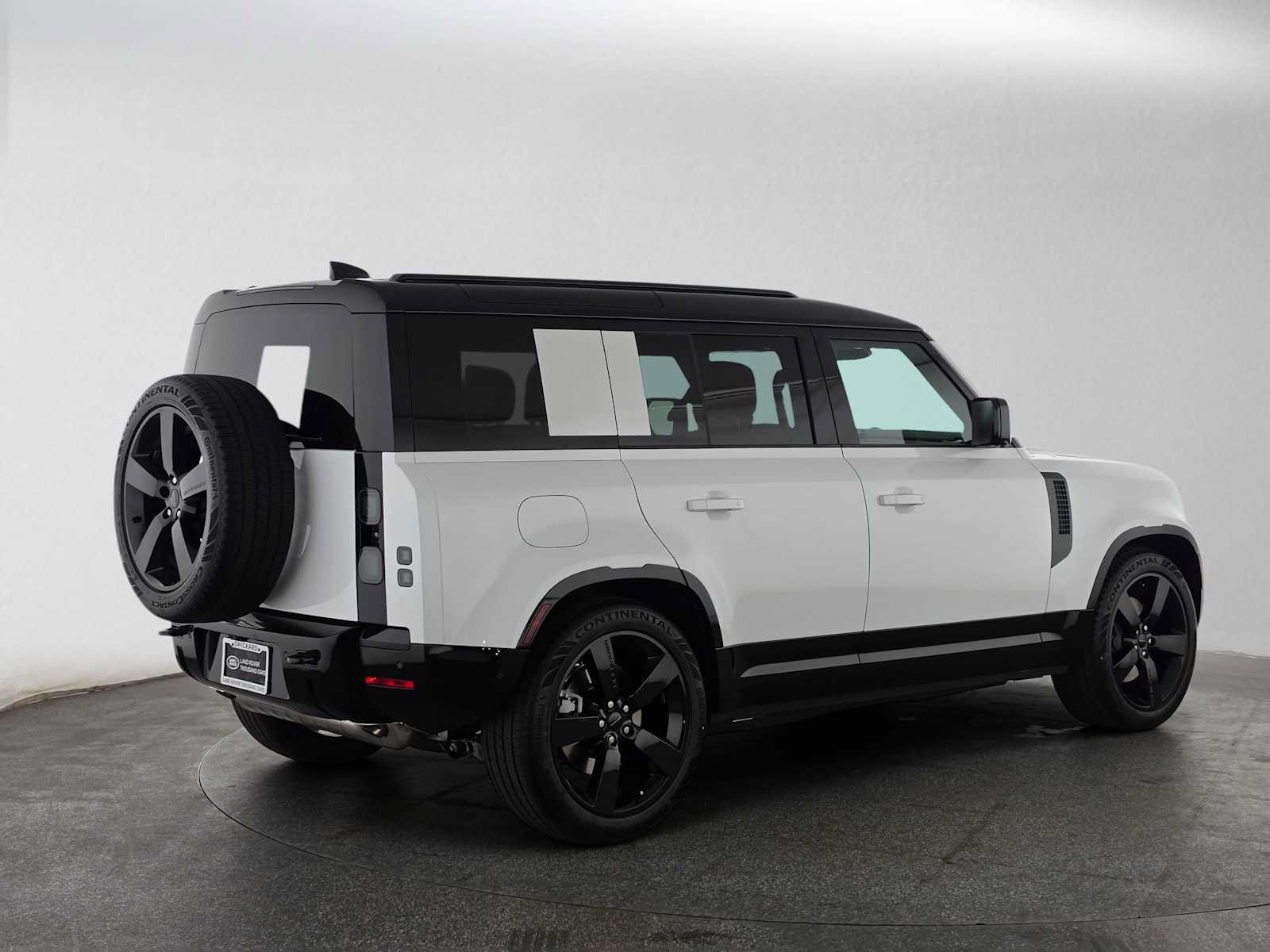 New 2026 Land Rover Defender 110 X-Dynamic SE AWD/4WD image 5