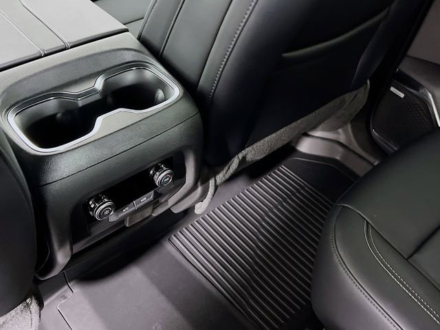 New 2026 GMC Acadia Elevation w/ Elevation Premium Package image 24