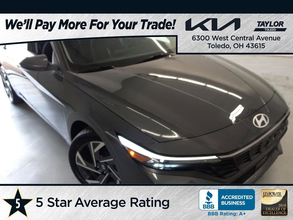 Used 2025 Hyundai Elantra SEL