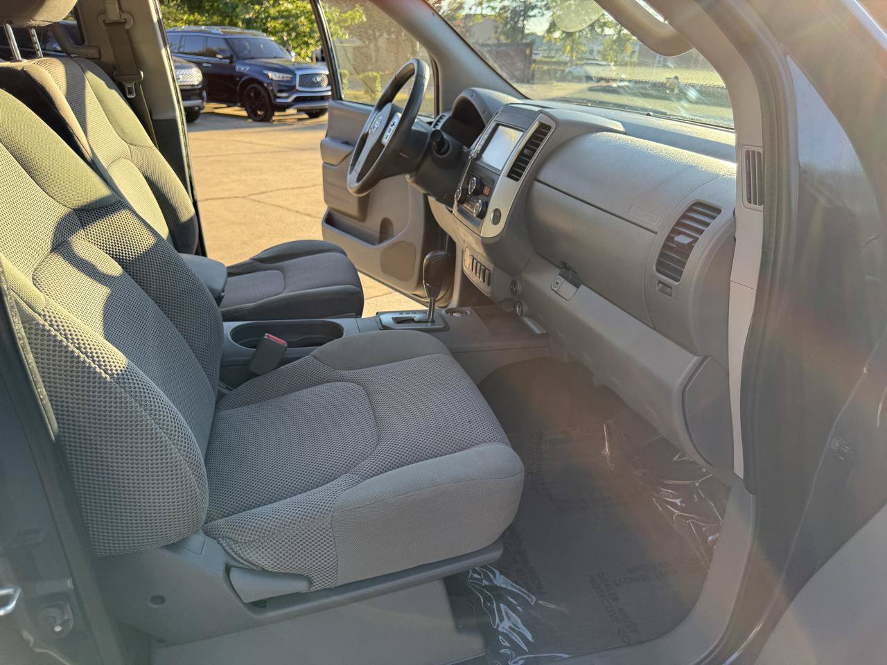 Used 2020 Nissan Frontier SV RWD image 23