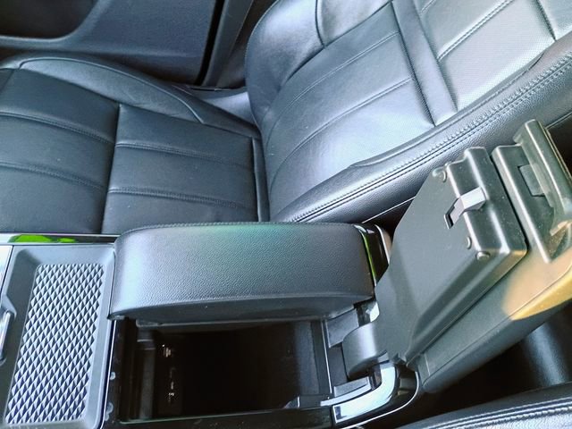 Used 2020 Land Rover Range Rover Evoque SE image 32