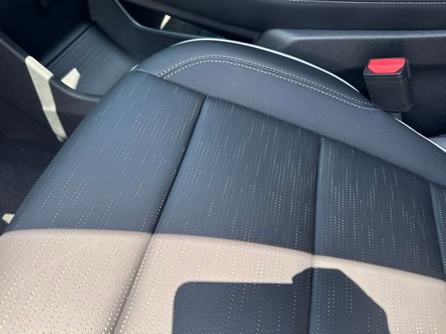 Used 2026 Buick Enclave Sport Touring w/ Power Package FWD image 13