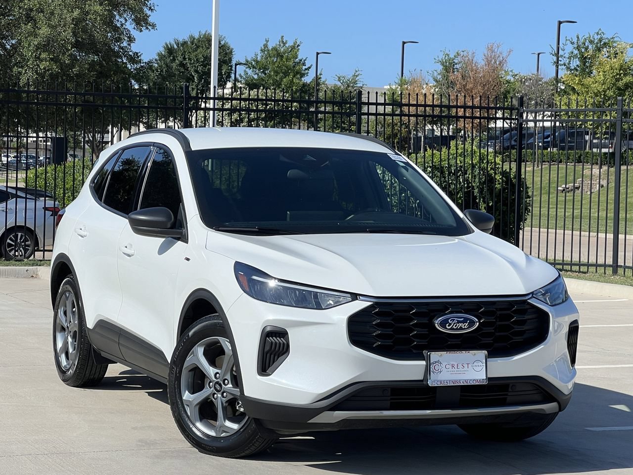 Used 2025 Ford Escape ST-Line w/ Equipment Group 301A FWD image 2