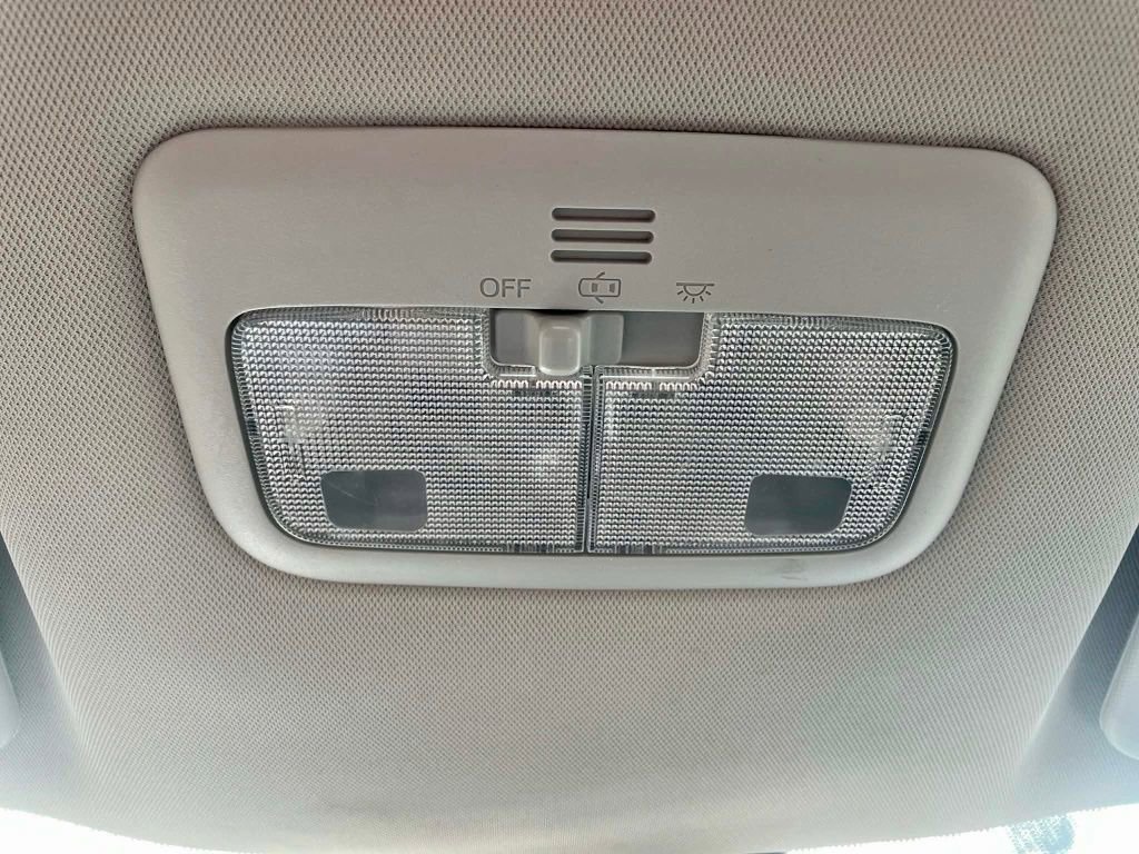 Used 2019 Toyota Corolla L image 25