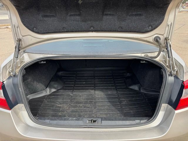 Used 2017 Subaru Legacy 2.5i Limited image 24