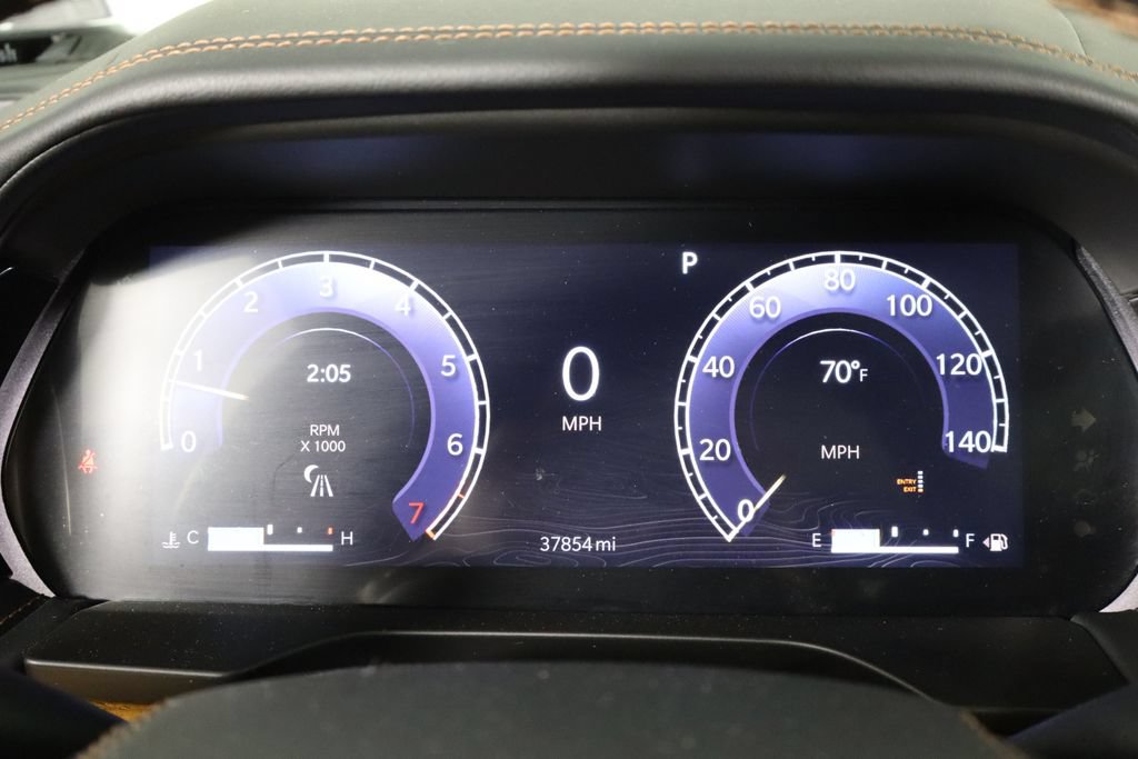 Used 2023 Jeep Grand Cherokee Summit AWD/4WD image 11