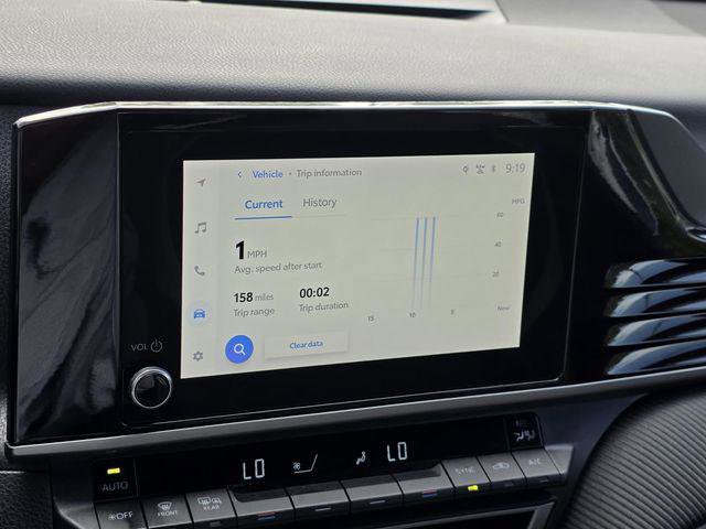 Certified 2025 Toyota Camry SE w/ Convenience Package image 13