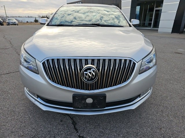 Used 2014 Buick LaCrosse Base image 2