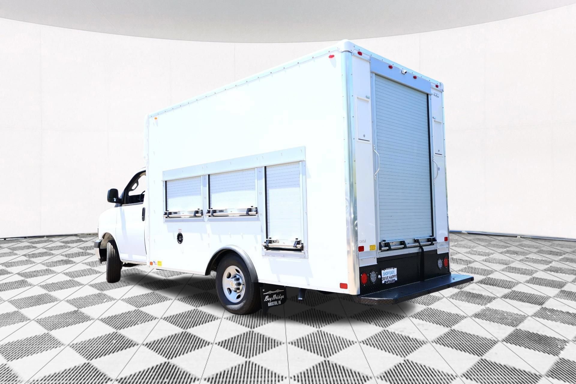 Used 2024 Chevrolet Express 3500 w/ Power Convenience Package RWD image 7