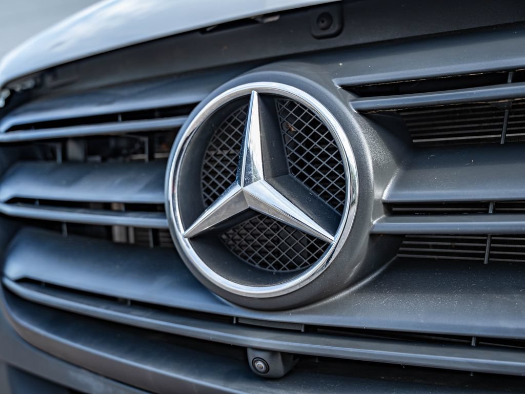 Used 2023 Mercedes-Benz Sprinter 2500 image 12