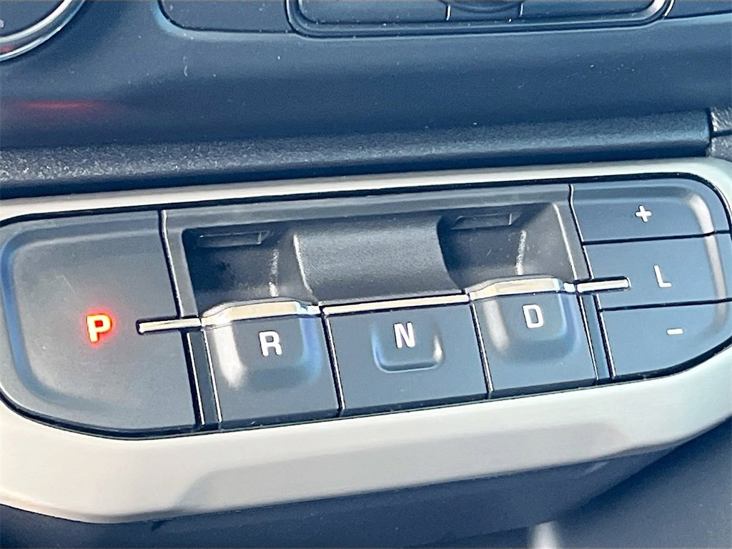 Used 2022 GMC Acadia Denali w/ Denali Ultimate Package image 17