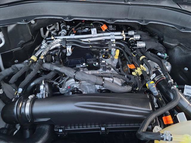 Used 2025 Ford Explorer Active RWD image 23