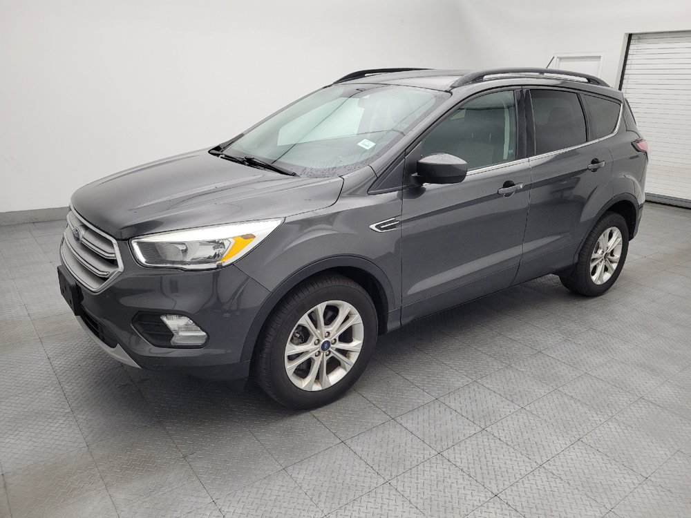 Used 2018 Ford Escape SE w/ SE Sync 3 Package AWD/4WD image 2