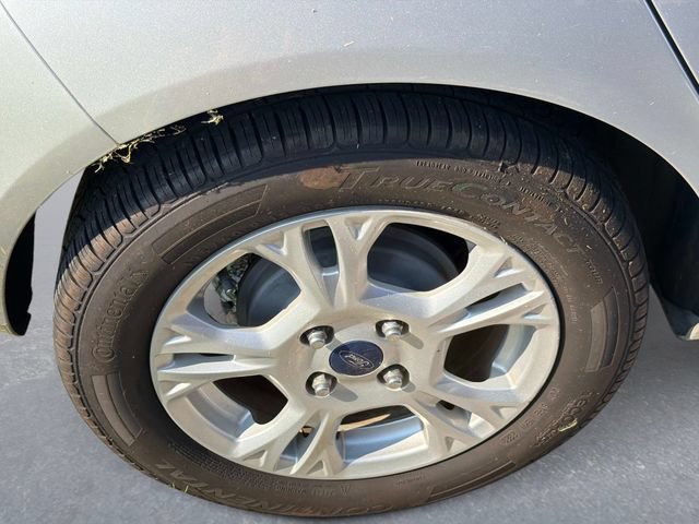 Used 2015 Ford Fiesta SE FWD image 10