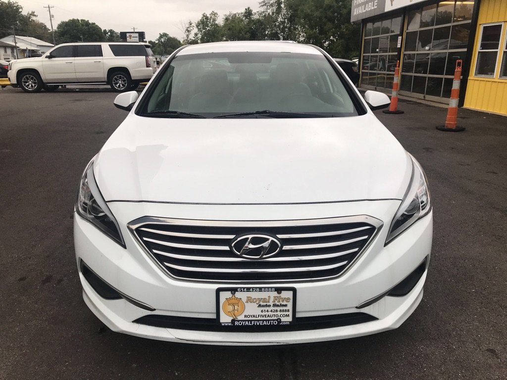 Used 2017 Hyundai Sonata SE FWD image 3