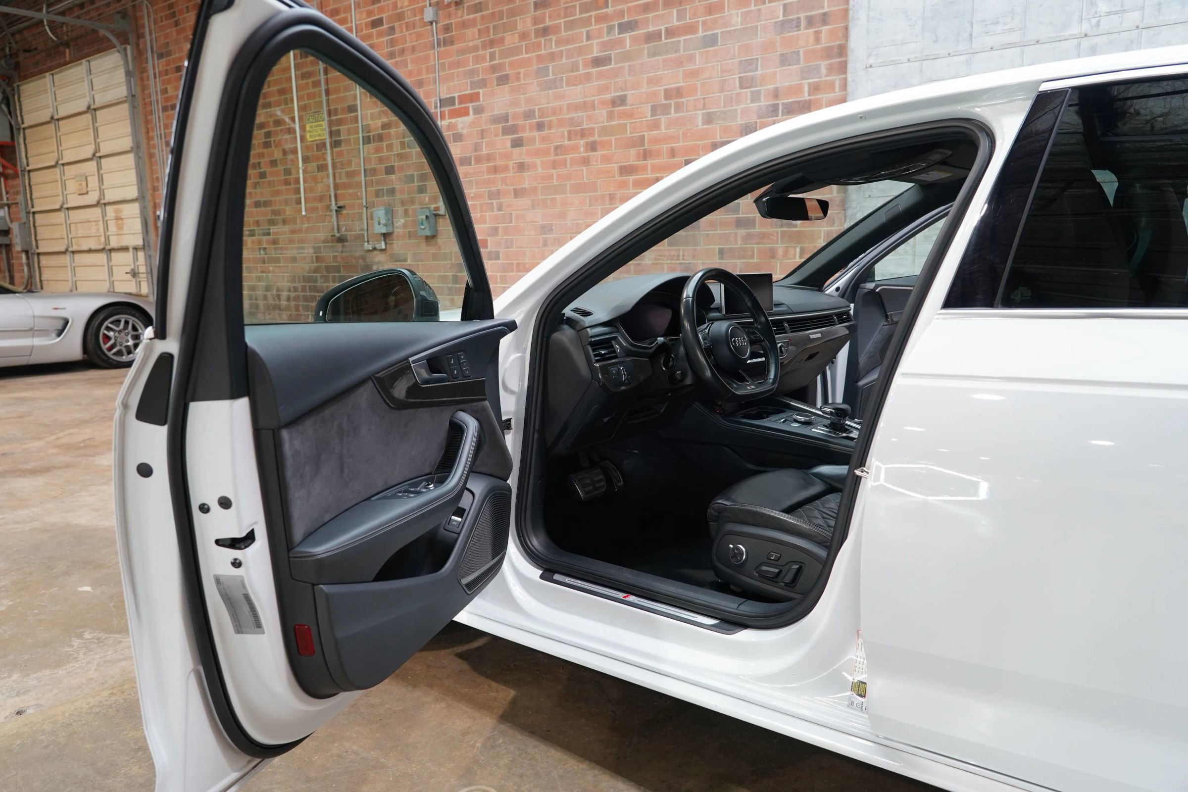 Used 2018 Audi S4 Premium Plus w/ Navigation Package image 33