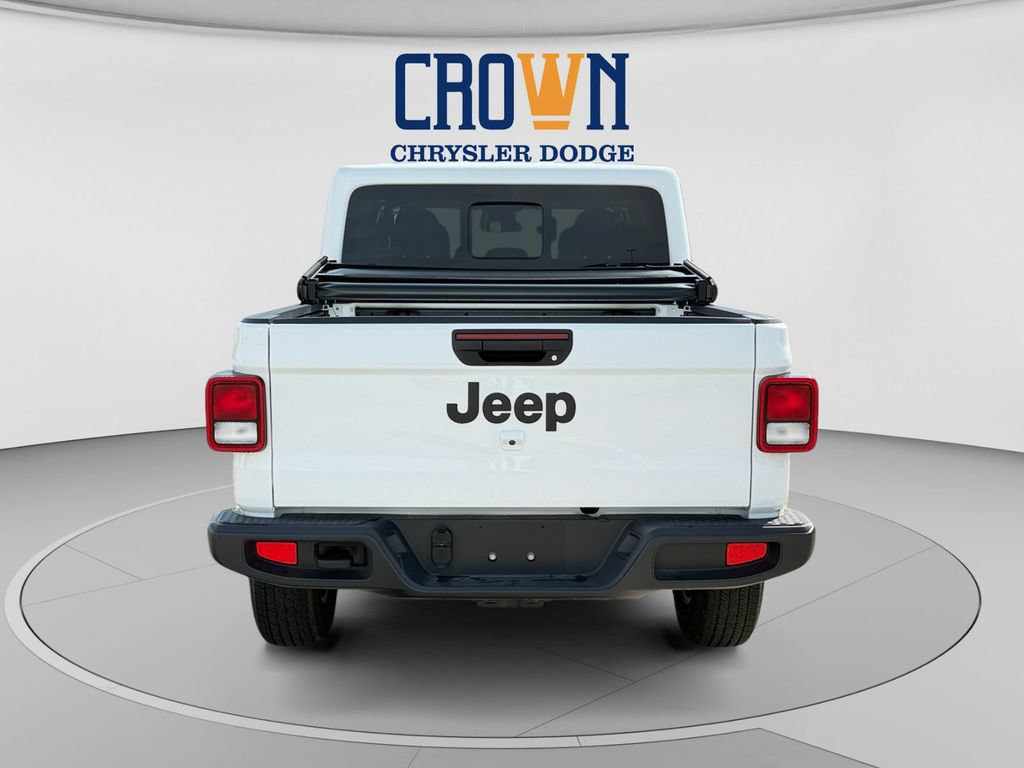 Used 2026 Jeep Gladiator Sport AWD/4WD image 4