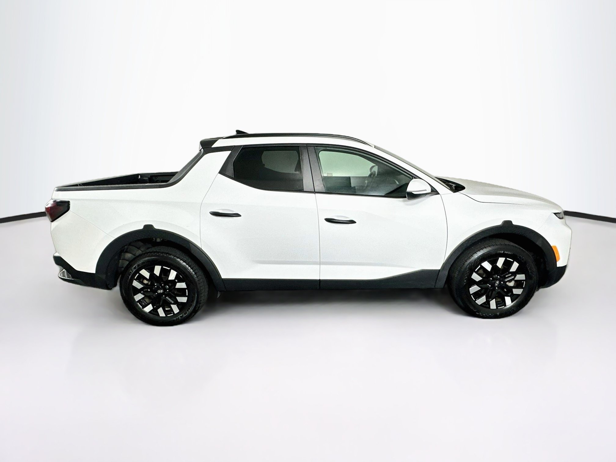 Used 2025 Hyundai Santa Cruz SEL FWD image 10