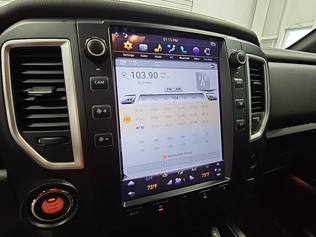 Used 2018 Nissan Titan SL w/ Midnight Edition image 15