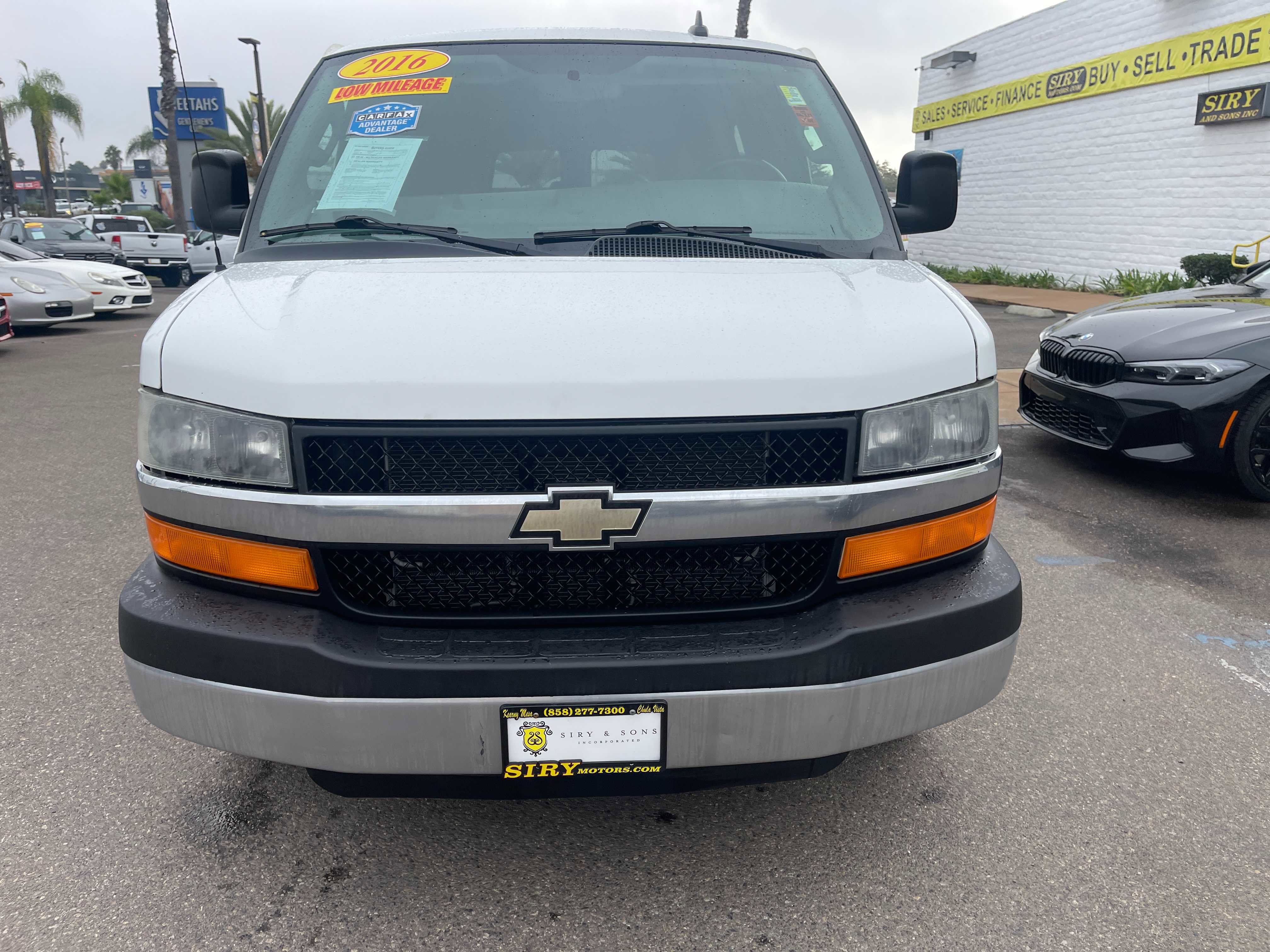 Used 2016 Chevrolet Express 3500 LT w/ LT Preferred Equipment Group image 7