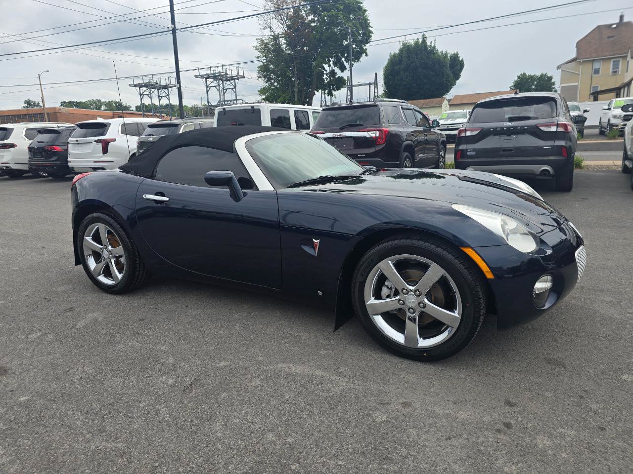 Used 2006 Pontiac Solstice Convertible w/ Premium Package RWD image 6