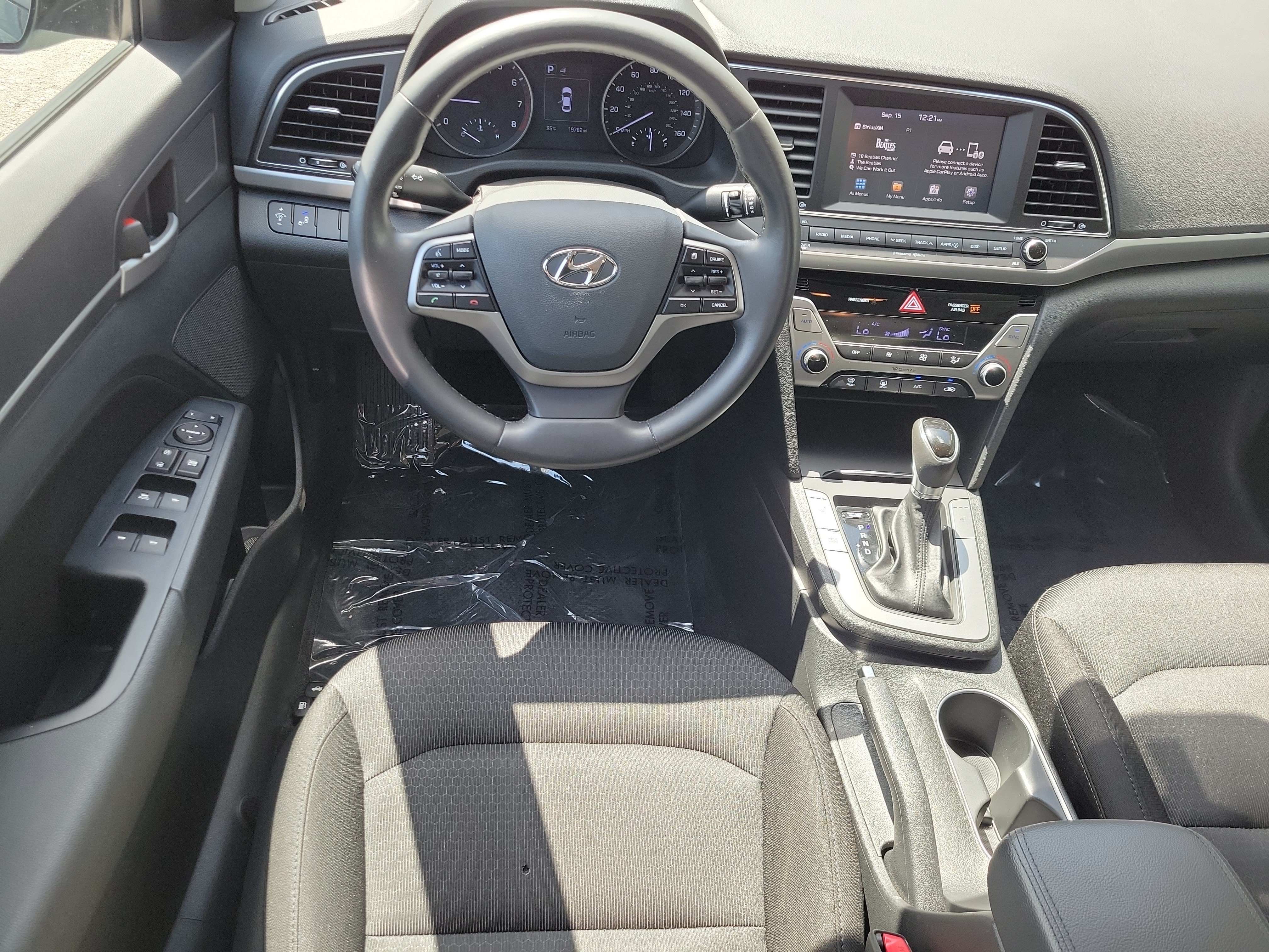 Used 2017 Hyundai Elantra Value Edition FWD image 6