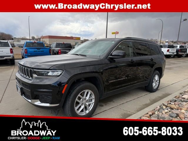 Used 2023 Jeep Grand Cherokee L Laredo AWD/4WD image 3