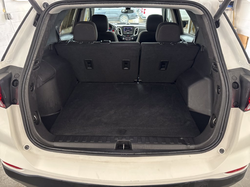 Used 2024 Chevrolet Equinox LT FWD image 28