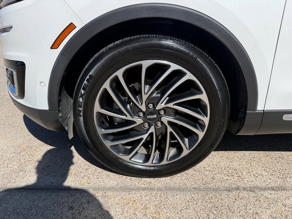 Used 2020 Lincoln Nautilus Reserve w/ Equipment Group 201A FWD image 11