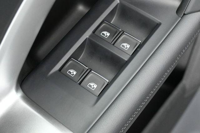Used 2025 Audi Q5 Premium w/ Convenience Package AWD/4WD image 14