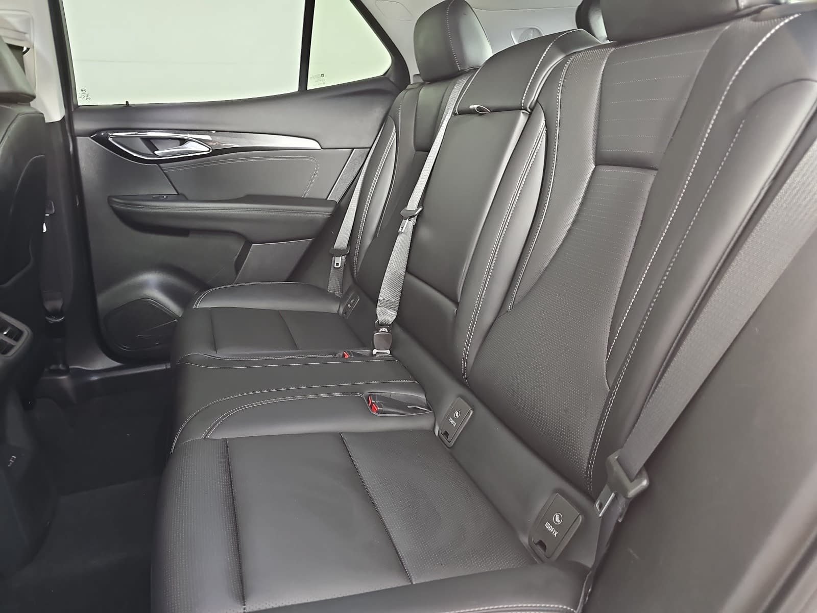 Used 2024 Buick Envision Preferred AWD/4WD image 13