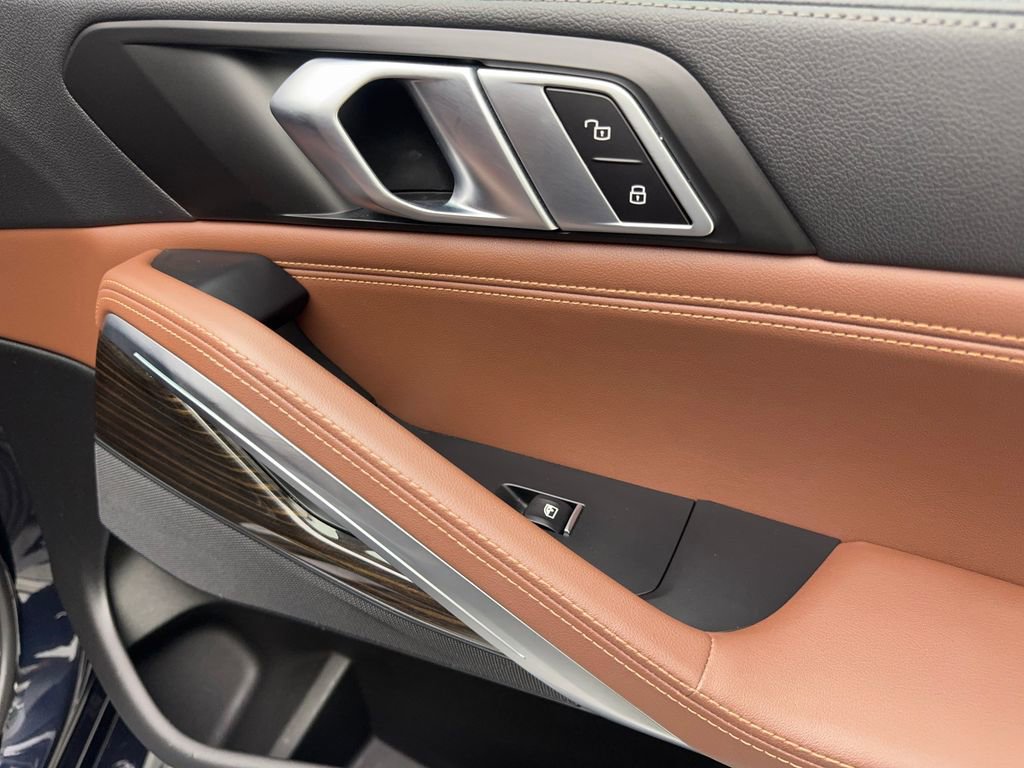 Used 2023 BMW X6 xDrive40i w/ M Sport Package image 50