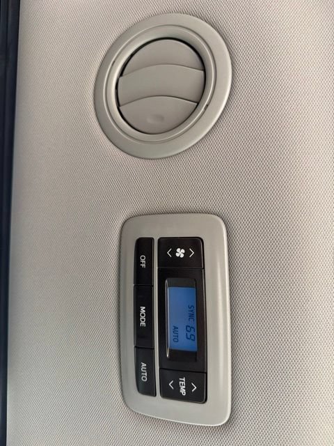 Used 2015 Toyota Sienna Limited AWD/4WD image 10