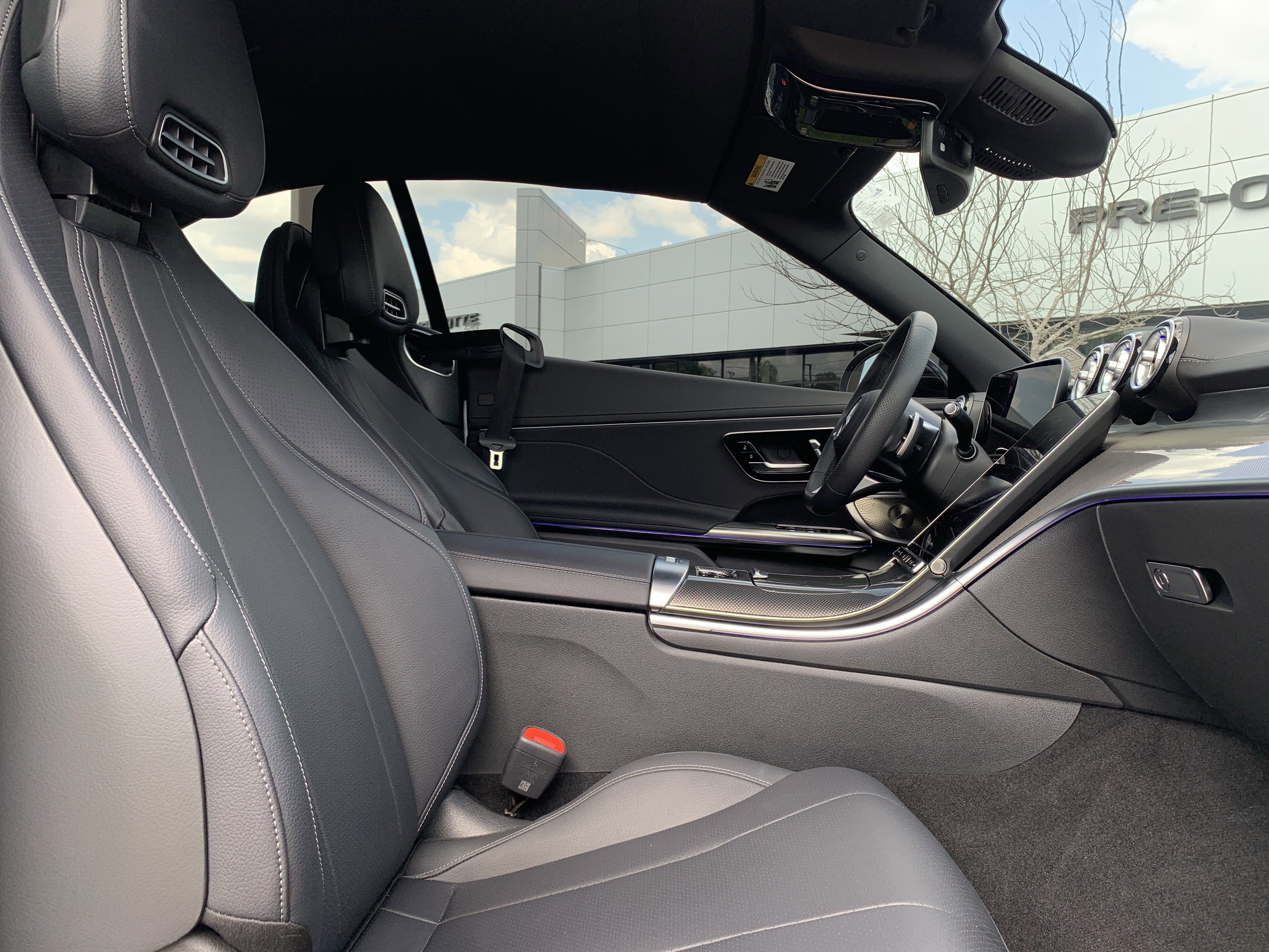 Certified 2025 Mercedes-Benz CLE 300 4MATIC Cabriolet image 32