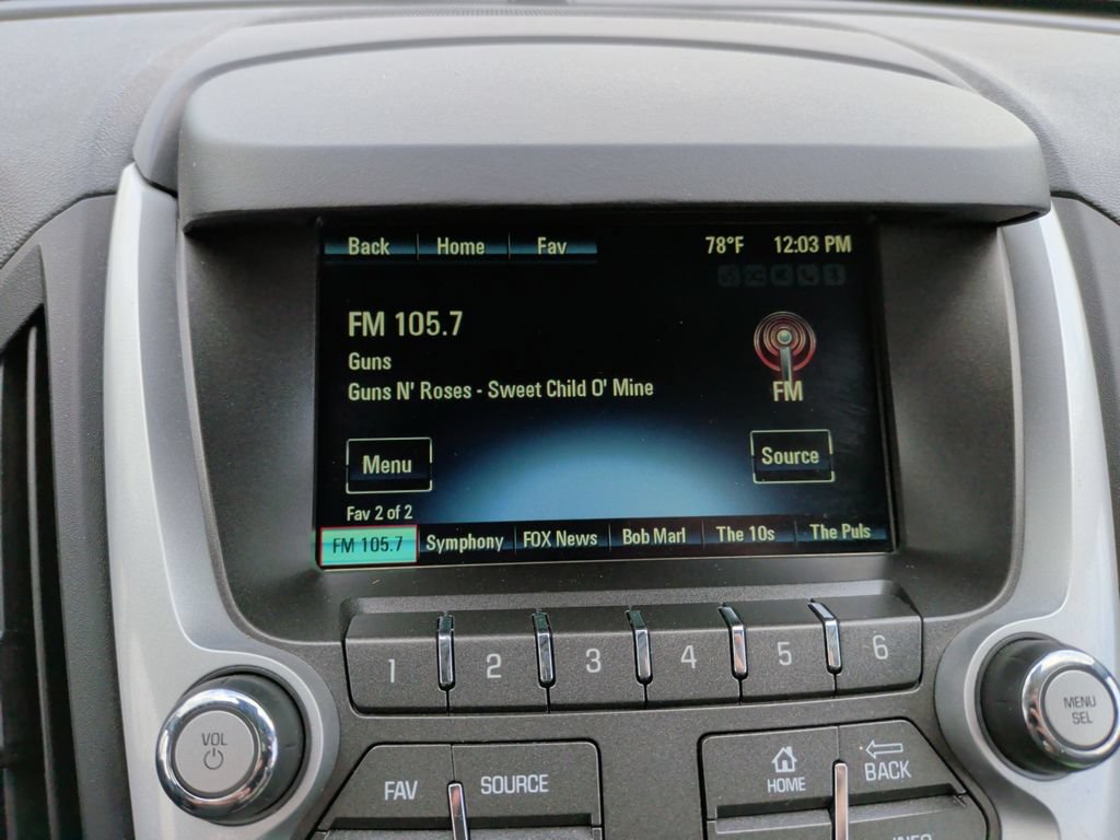 Used 2017 Chevrolet Equinox LT w/ Convenience Package AWD/4WD image 10