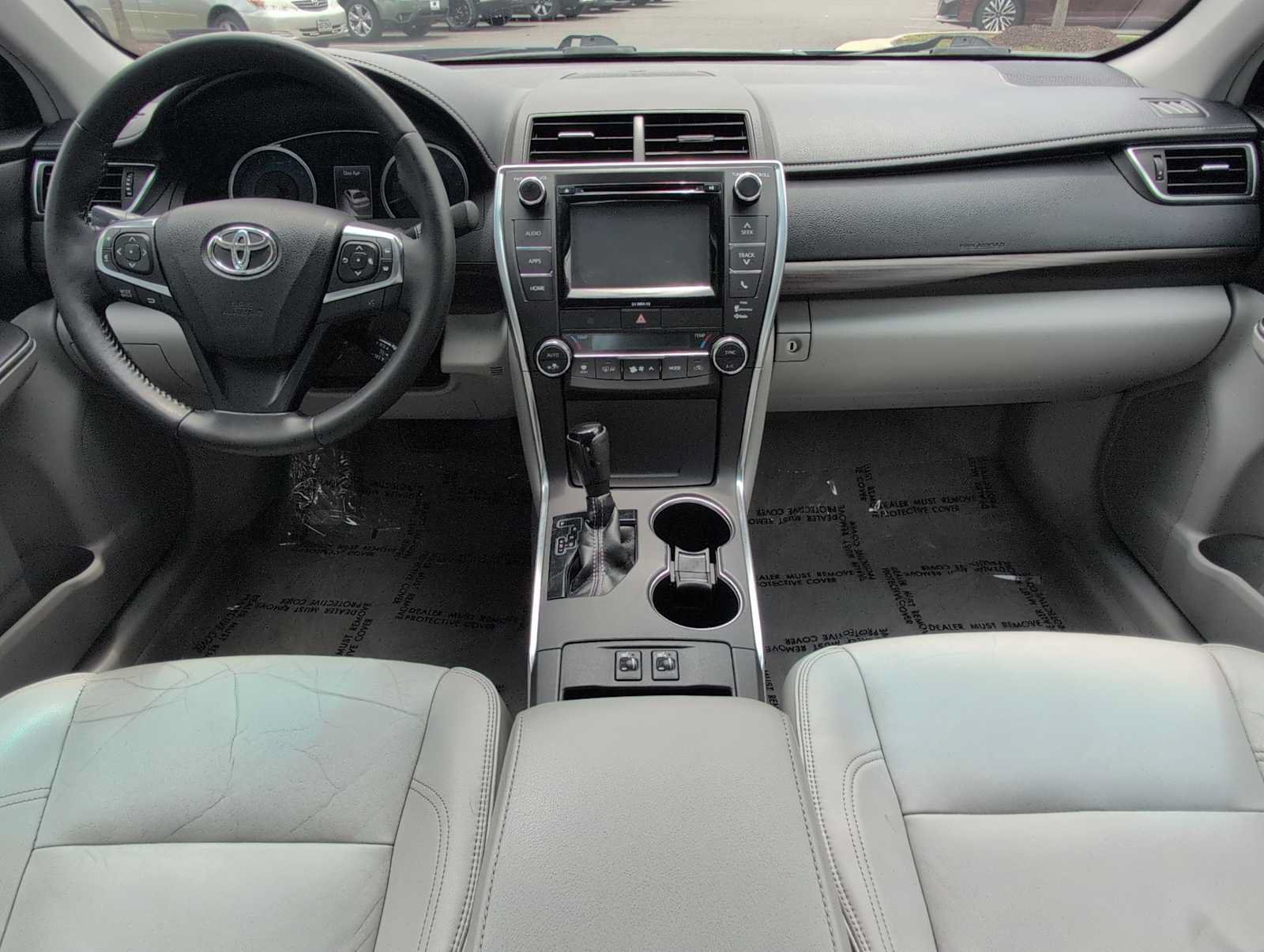 Used 2016 Toyota Camry XLE FWD image 15