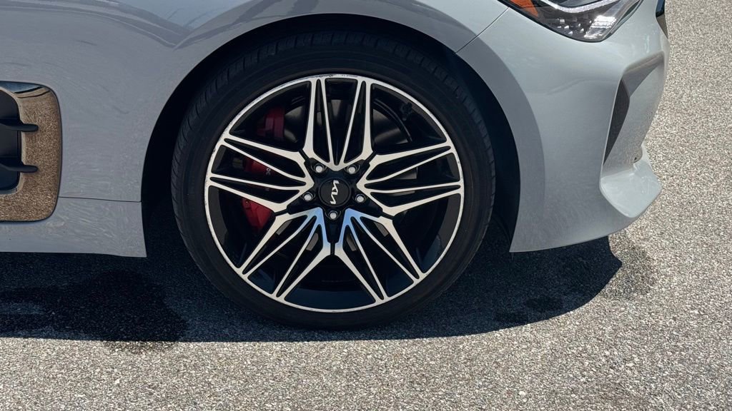 Used 2023 Kia Stinger GT2 AWD/4WD image 4