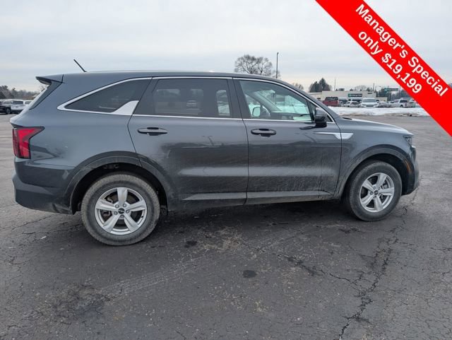 Used 2023 Kia Sorento LX AWD/4WD image 8