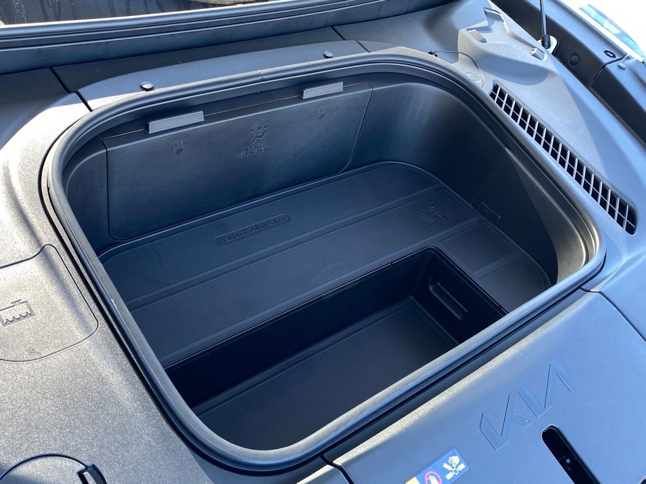 New 2026 Kia EV9 Wind AWD/4WD image 28